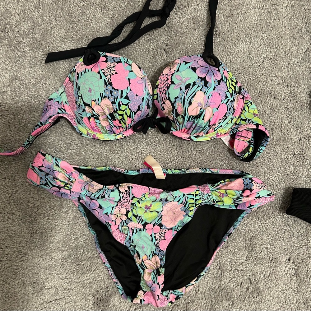 COPY - Victoria secret swim! Padded top